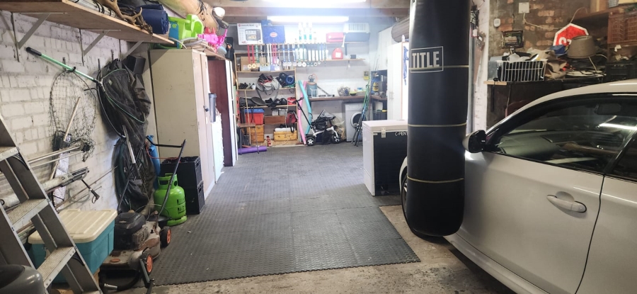 To Let 2 Bedroom Property for Rent in Table View Western Cape